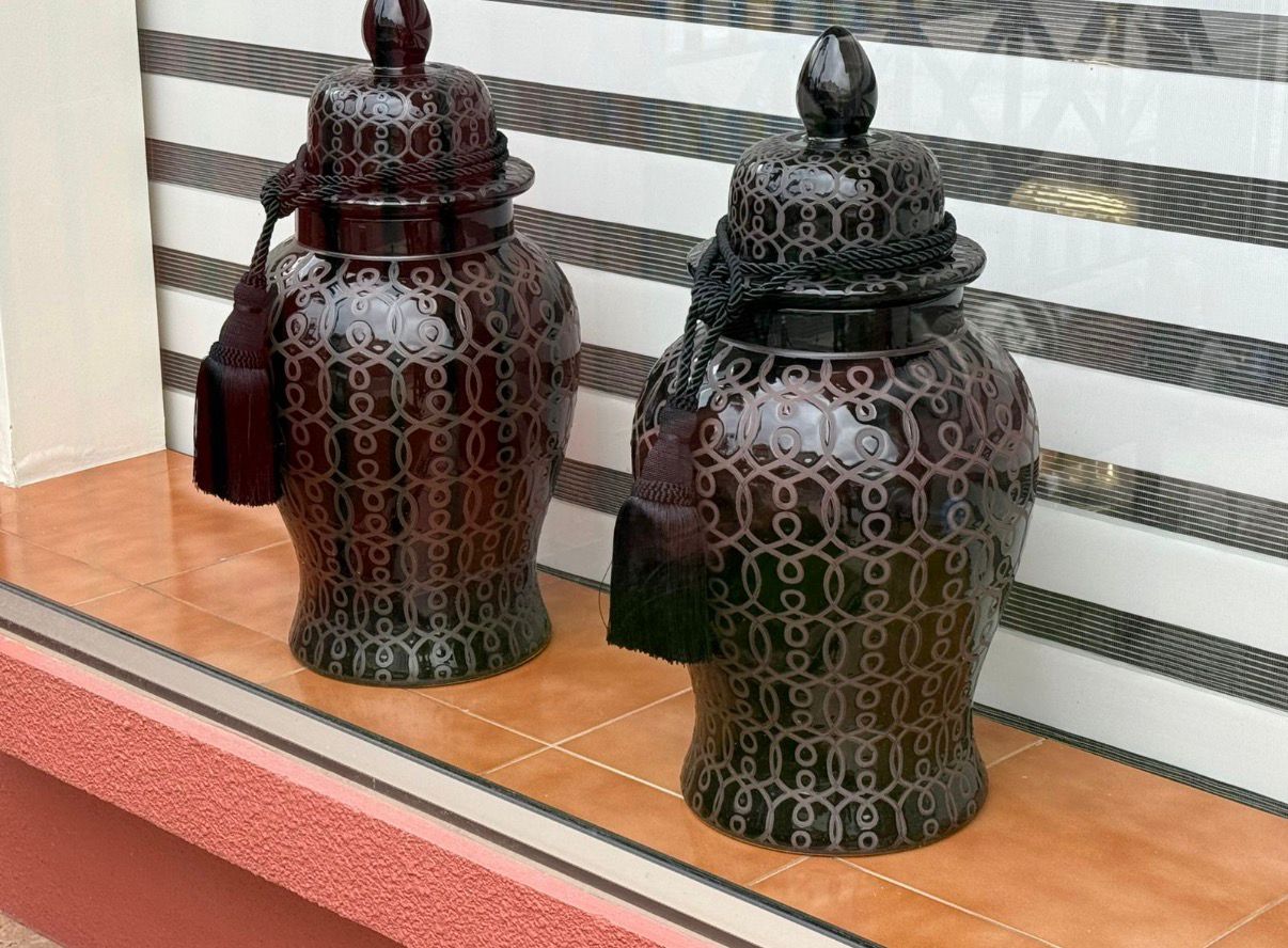 Jarrón tallado negro 65 cm - Imagen 2